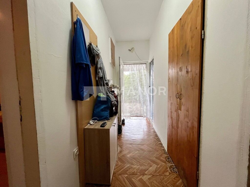 Image 6073753 - 8