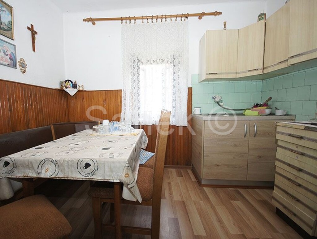 Image 6073783 - 8