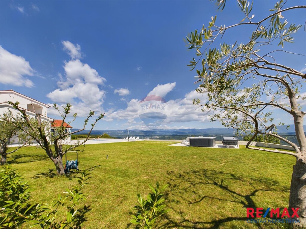 Image 6073788 - 11