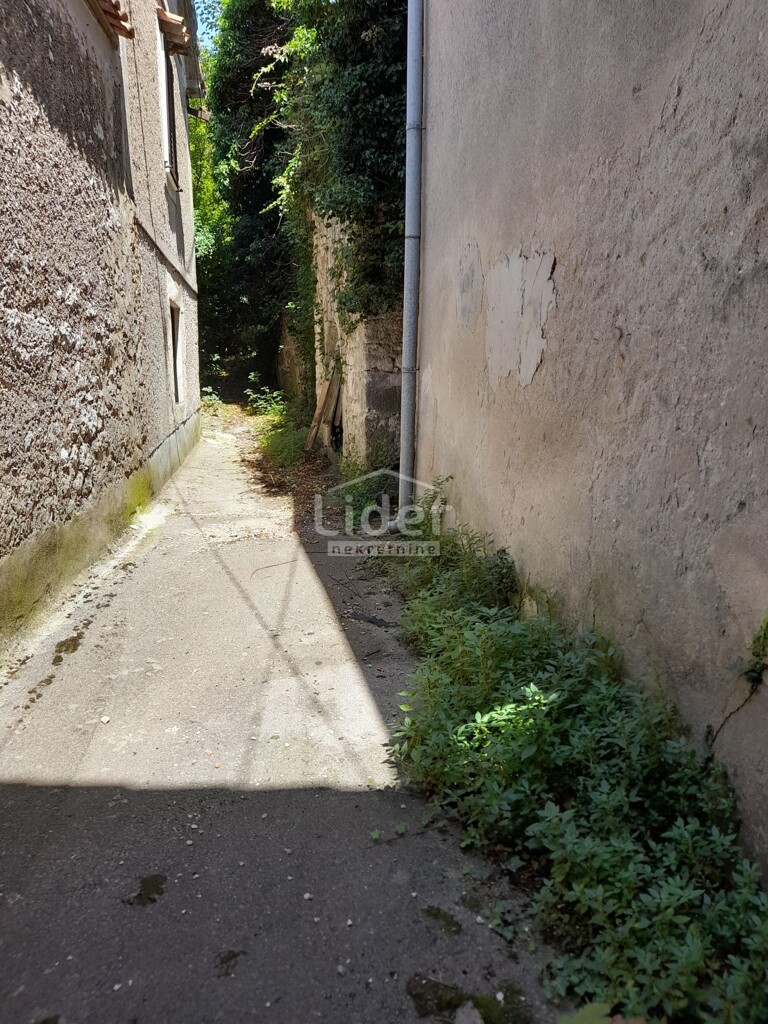 Image 6074470 - 9