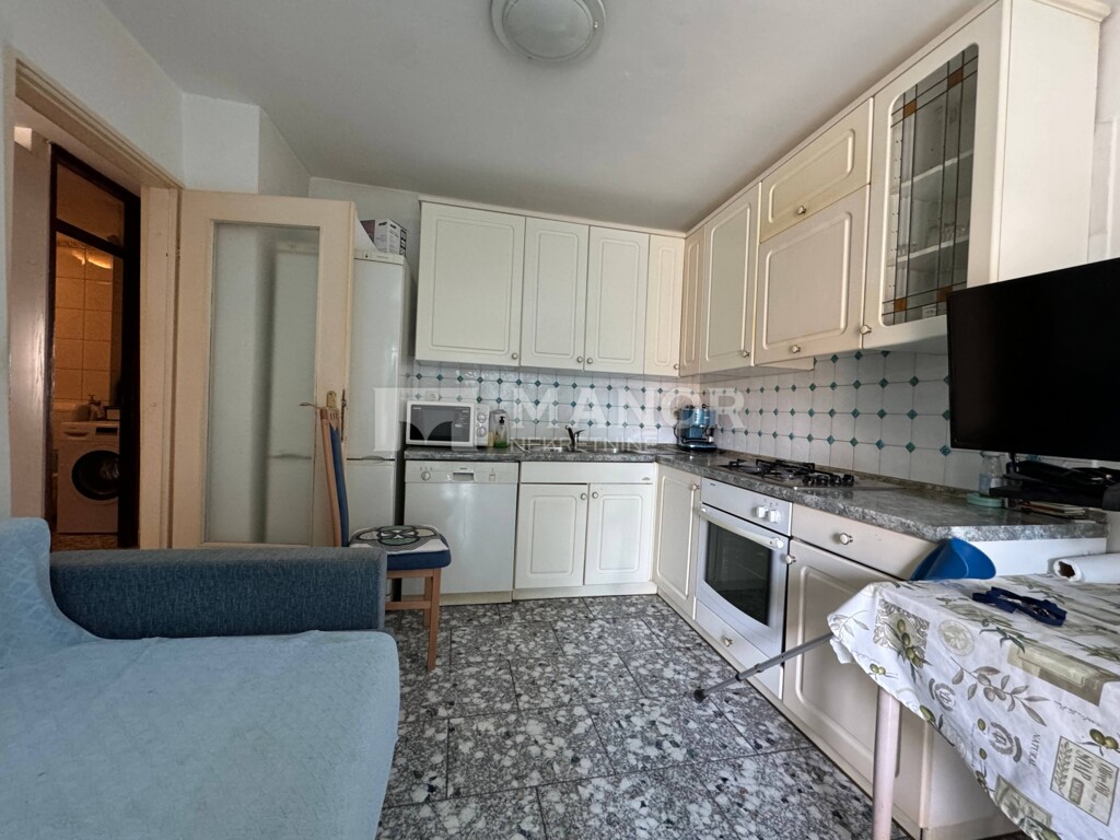 Image 6074631 - 2