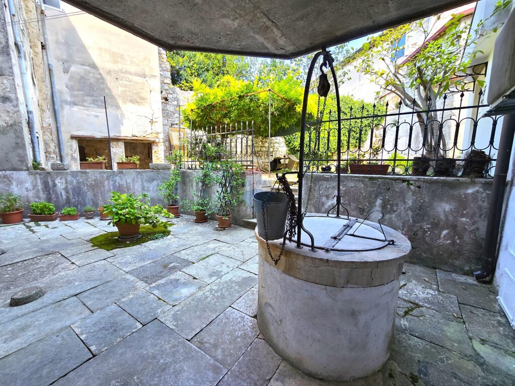 Image 6074653 - 22