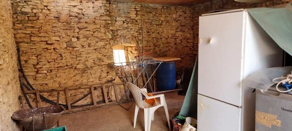 Image 6074661 - 9