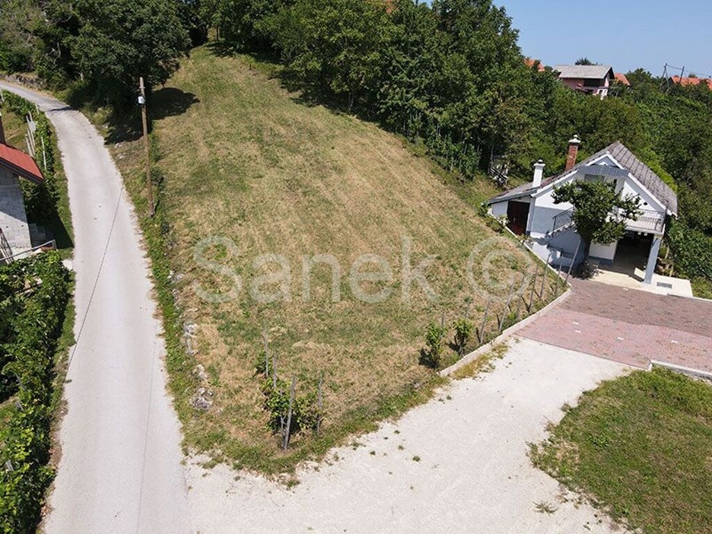 Image 6075076 - 3
