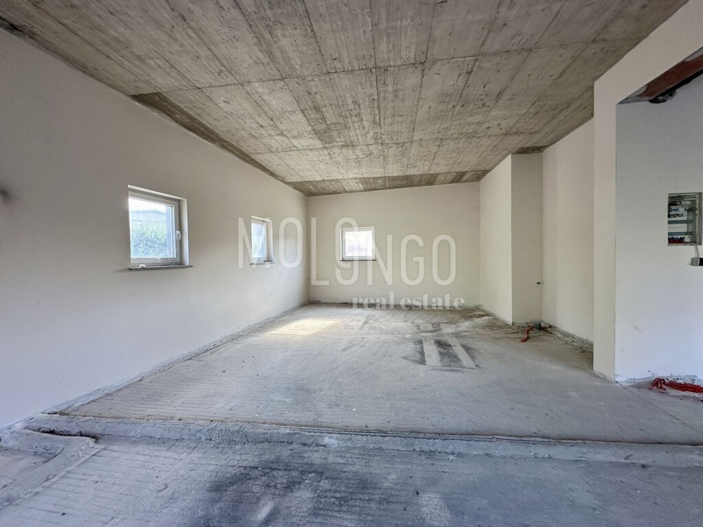 Image 6075198 - 4