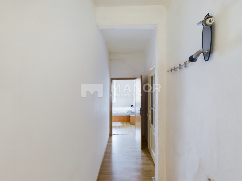 Image 6075289 - 12