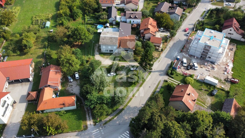 Image 6075318 - 7