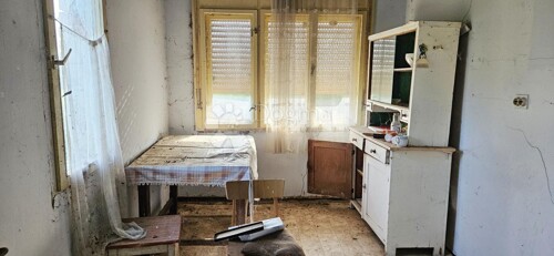 Thumbnail 6075909 - 6