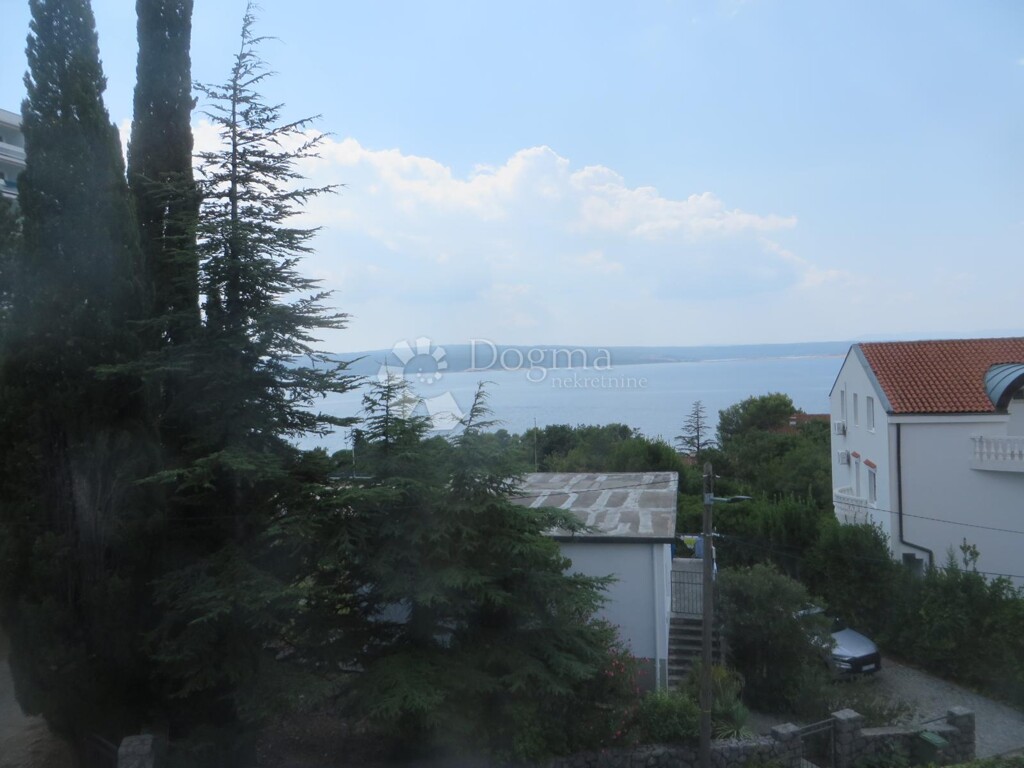 Image 6075929 - 19