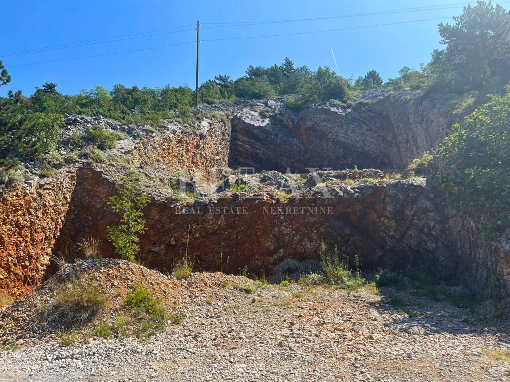 Image 6075998 - 5