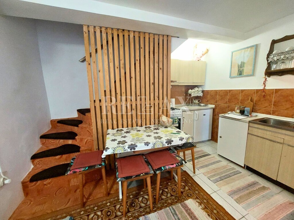 Image 6075999 - 2