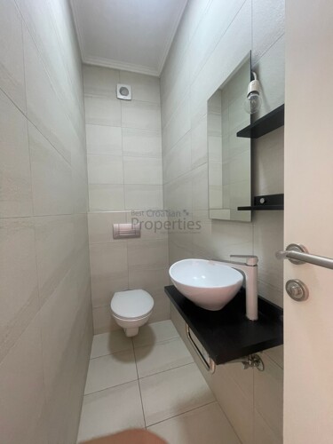 Thumbnail 6079812 - 18