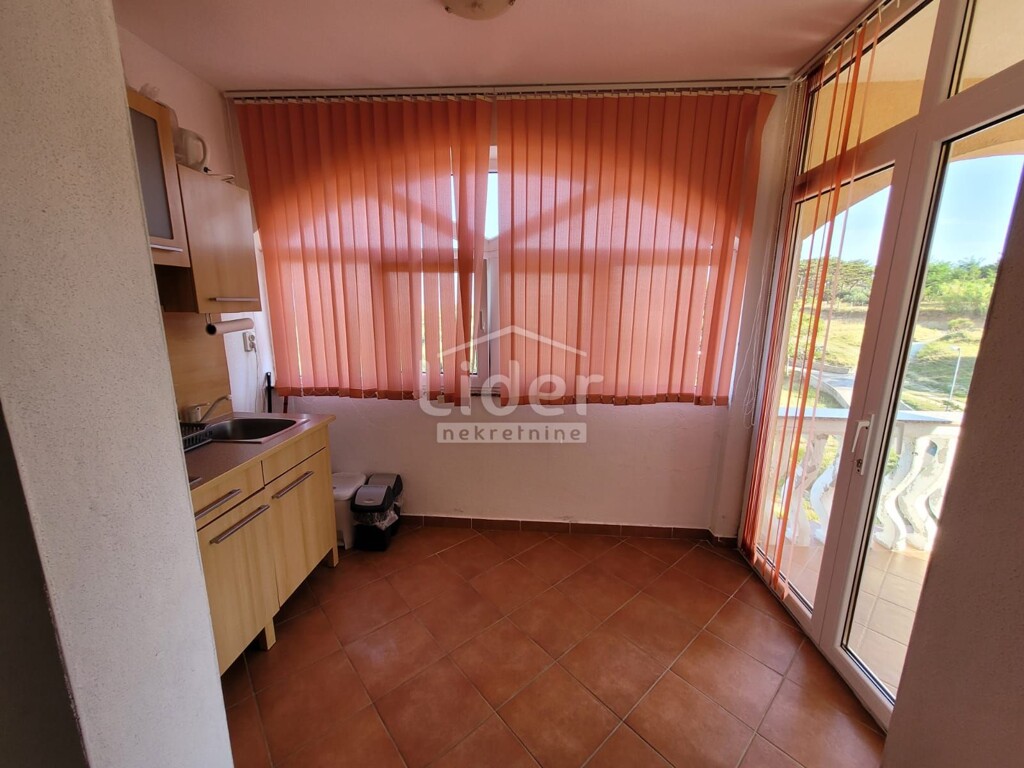 Image 6082431 - 11