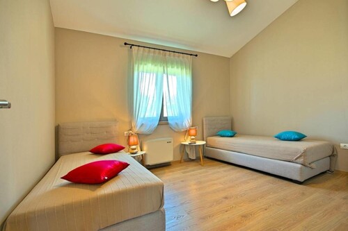 Thumbnail 6083550 - 22