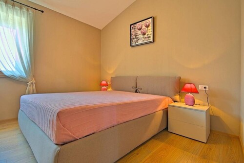 Thumbnail 6083550 - 17