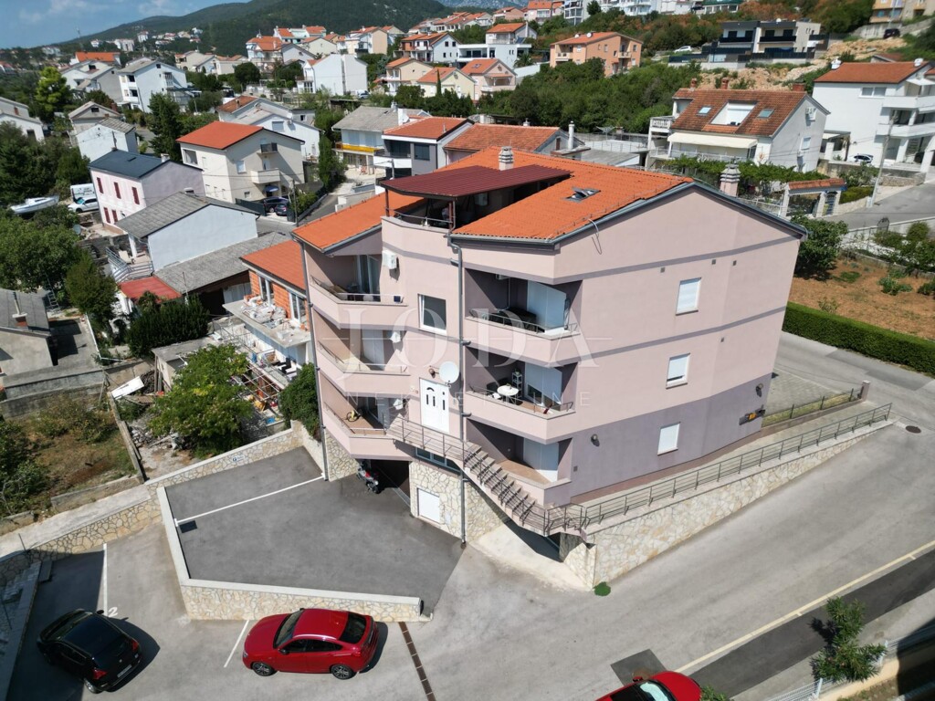 Image 6083829 - 4