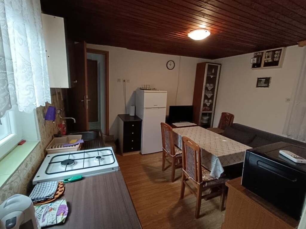 Image 6084142 - 8