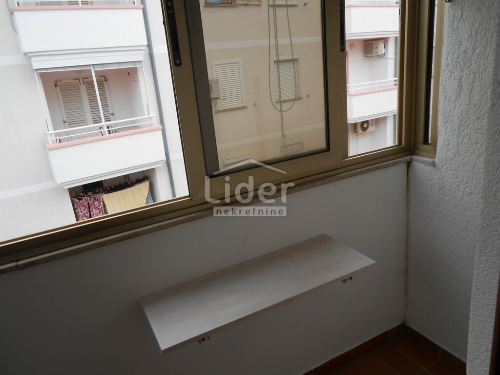Image 6085342 - 7