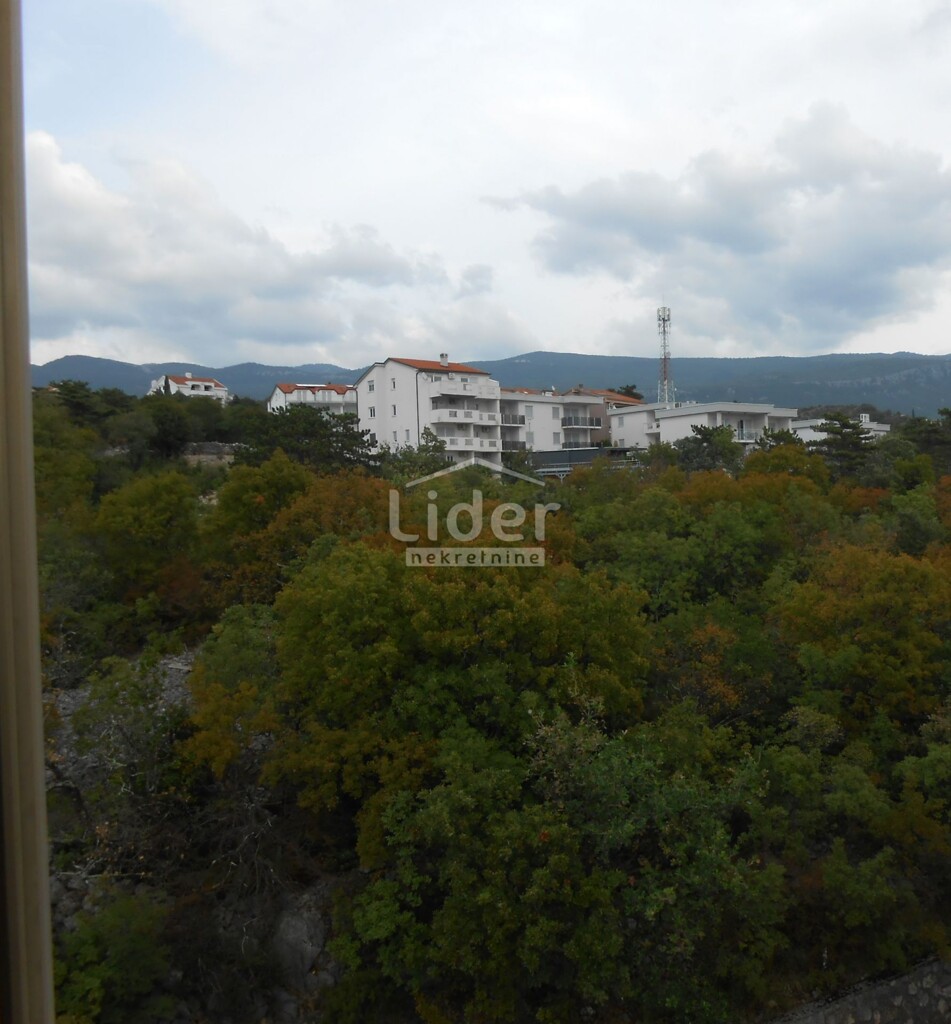 Image 6085342 - 9