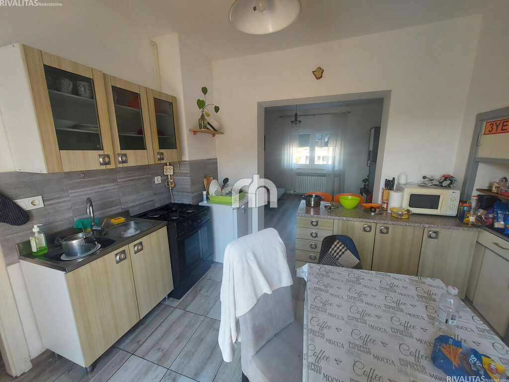 Image 6085383 - 3