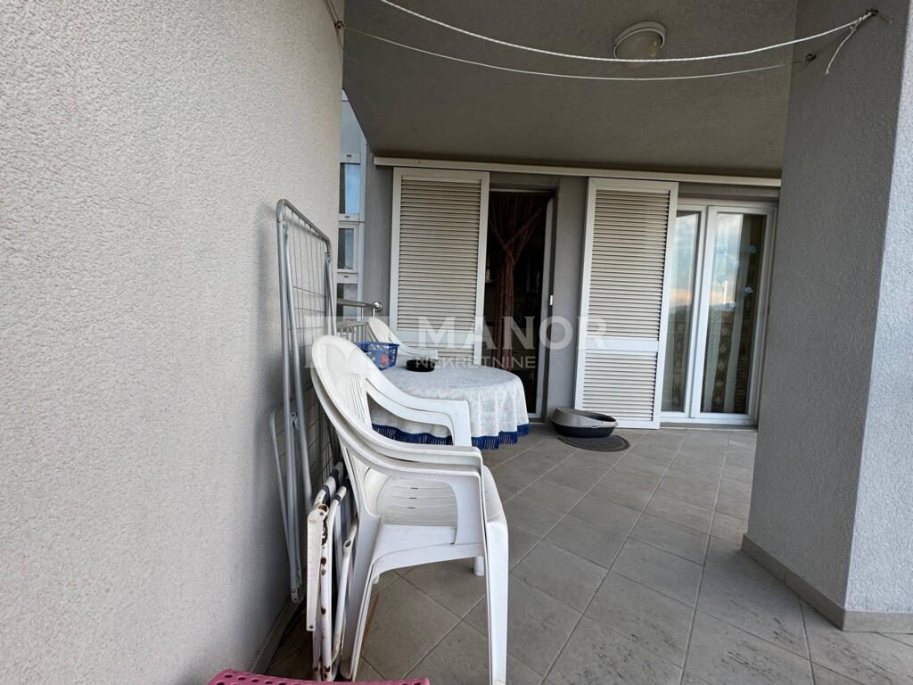 Image 6085481 - 1