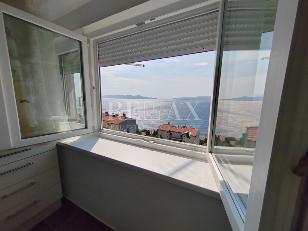 Image 6085744 - 15