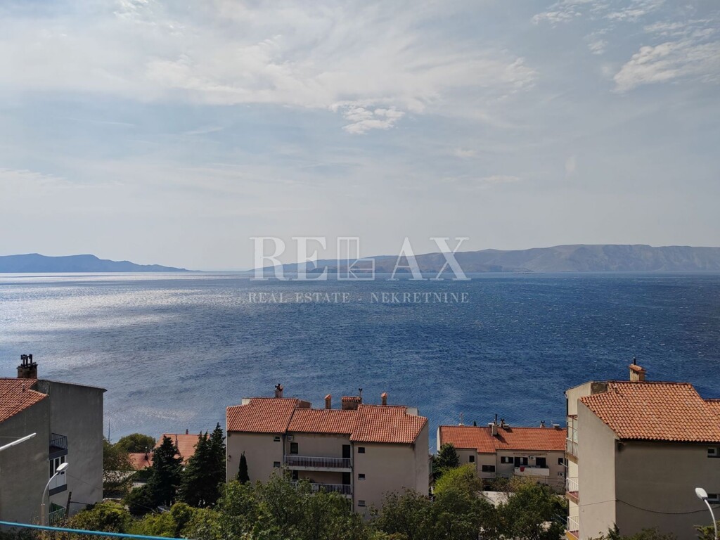 Image 6085744 - 1