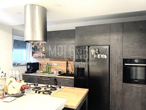 Thumbnail 6092295 - 2