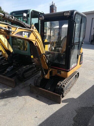 Cat minibager 301. 6