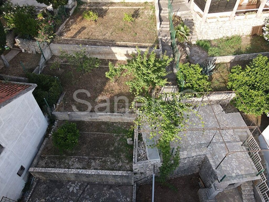 Image 6092887 - 4