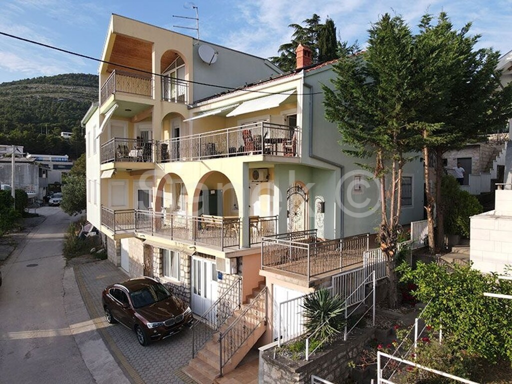 Image 6092887 - 2