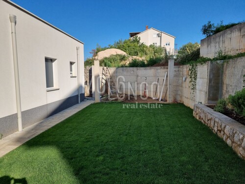 Thumbnail 6092965 - 22