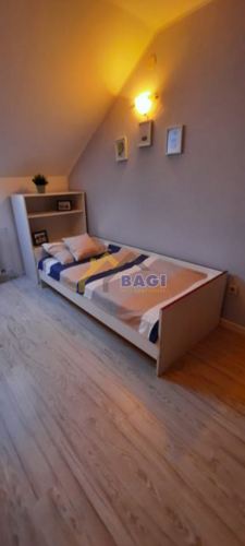 Thumbnail 6093436 - 6