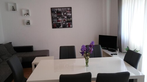 Thumbnail 6093620 - 7