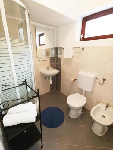 Thumbnail 6093620 - 15