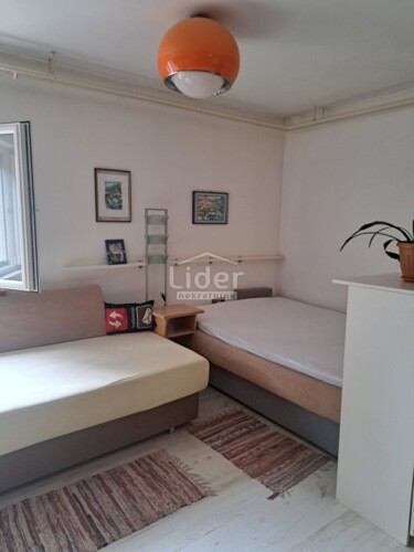 Thumbnail 6094370 - 6