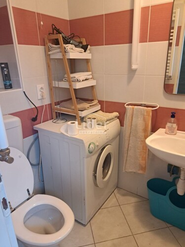 Thumbnail 6094370 - 9