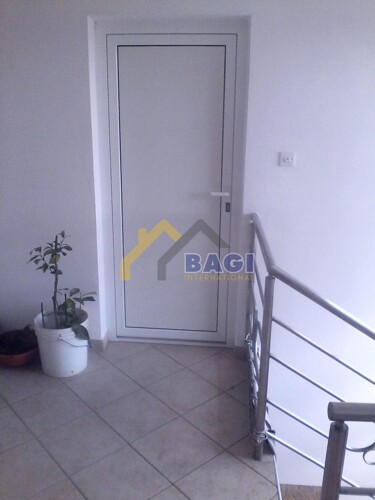 Thumbnail 6100716 - 17