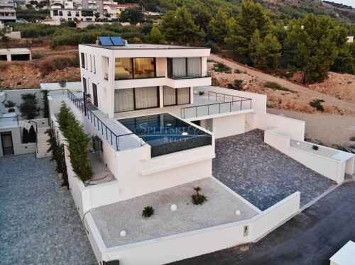 Podstrana-Luksuzna Villa 325m2