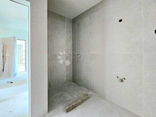 Thumbnail 6101186 - 18