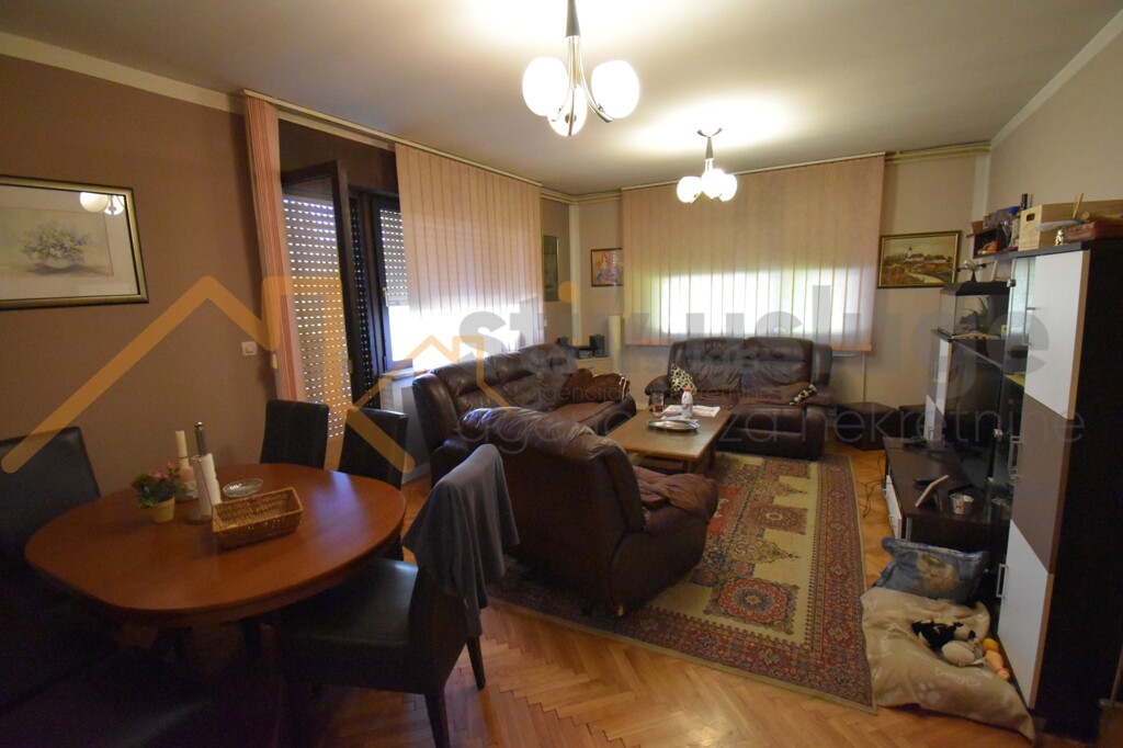 Image 6101610 - 8