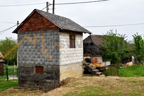 Izgrađeno zemljište, Klet 12m2, Gračec