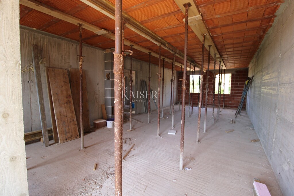 Image 6101817 - 6