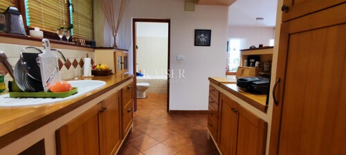 Thumbnail 6101857 - 6