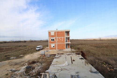 Thumbnail 6101859 - 3