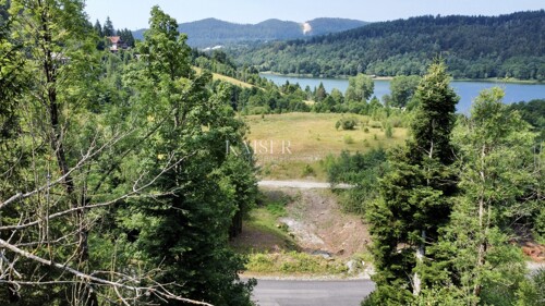 Fužine – Jedinstveno građevinsko zemljište s pogledom na jez