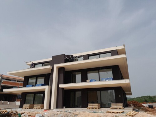 Thumbnail 6101903 - 15