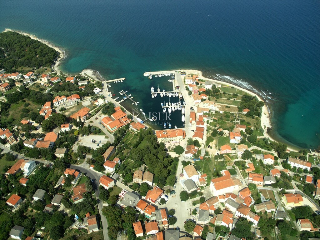 Image 6101949 - 11