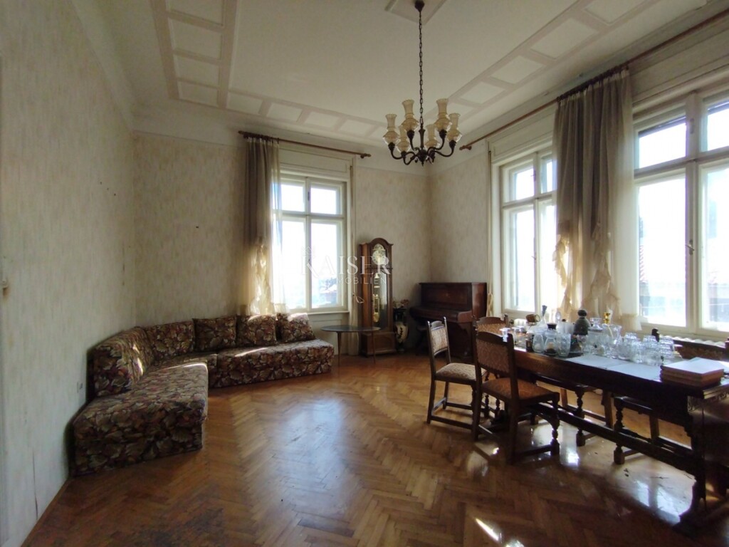 Image 6102065 - 1