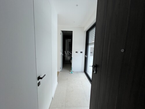 Thumbnail 6102362 - 11